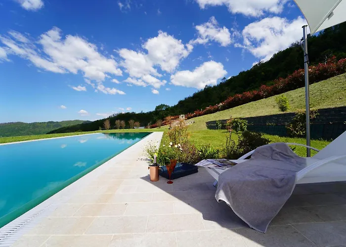 Дом отдыха Podere Gaia 16 Pax By Villasretreats Sasseta