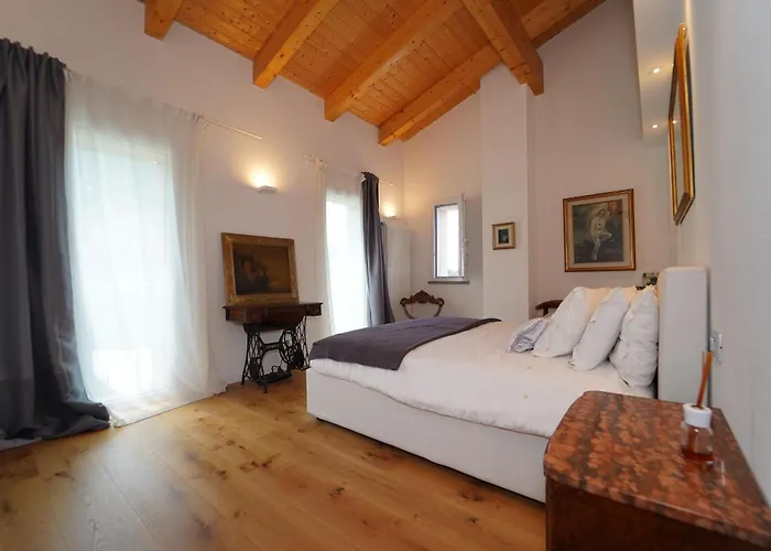 Podere Gaia 16 Pax By Villasretreats